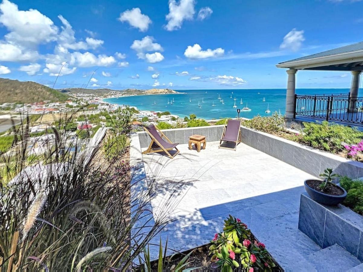Blue Room In A Shared Villa Diamant With Communal Pool And Sea View Гранд-Кейс Екстер'єр фото